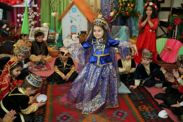 Sumqayıtda uşaqlar Novruz şənliyini belə qeyd etdi – FOTOLAR