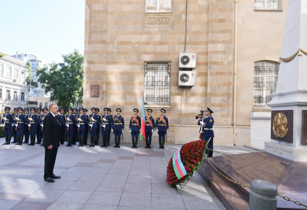 Prezident Azərbaycan Xalq Cümhuriyyətinin şərəfinə ucaldılmış abidəni ziyarət etdi -FOTO