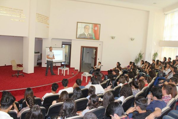  Sumqayıtda “Karyera, reallıq və beyin” mövzusunda təlim keçirilib - FOTO 