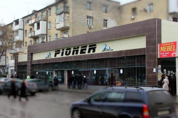 Sumqayıtda yerləşən "Pioner" market müştəriləri aldadır - FOTOFAKT