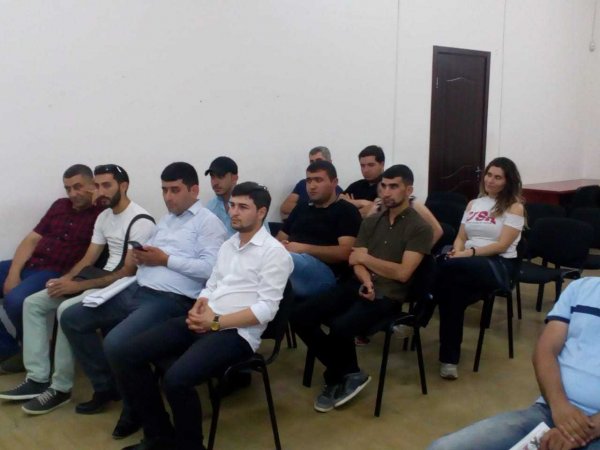 Gürcüstanda yaşayan azərbaycanlı gənclər imzatoplama kampaniyasına başlayıblar