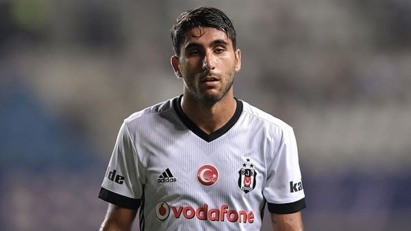"Beşiktaş" erməni futbolçusunu icarəyə verib