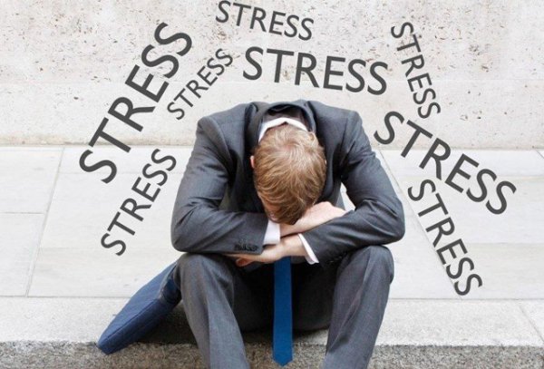Stressi azaltmağın yolu - Yuxu və gülüşdən daha təsirlidir