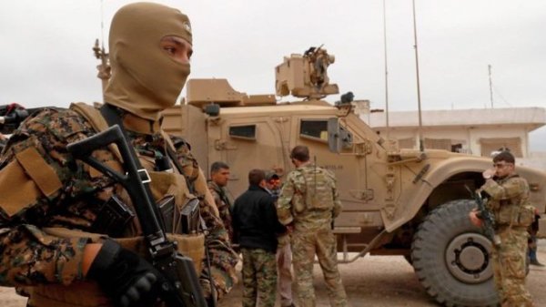 Amerika hərbi texnikasını Suriyadan çıxarır