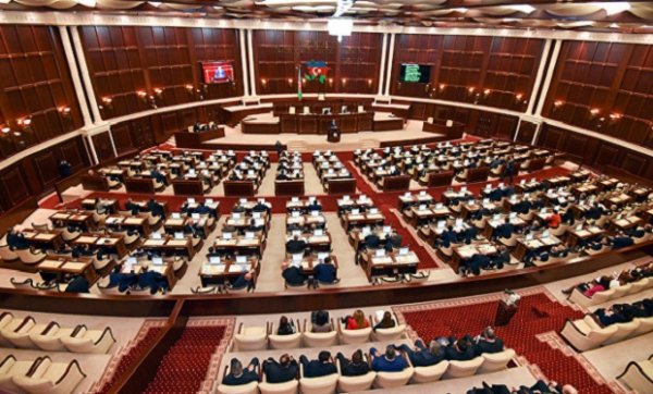 Milli Məclisin 63 üzvünün səsi ilə deputat mandatı ləğv ediləcək
