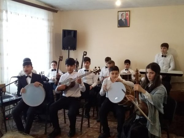 Musiqi məktəbinin kollektivi Qobustan rayonunda konsert  verib - FOTOLAR