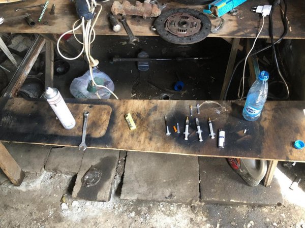 İsmayıllıda avtomobil ustaları emalatxanada heroinlə tutuldular (FOTO)