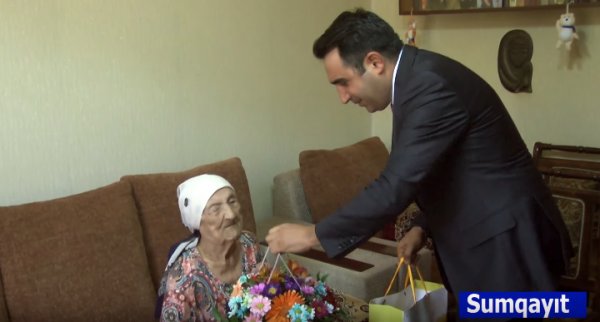 Sumqayıtın 99 yaşlı sakini ziyarət olundu - VİDEO