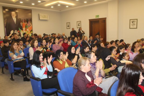 Xırdalan şəhər Musiqi məktəbinin kollektivi İsmayıllıda konsert proqramı ilə çıxış edib - FOTOLAR
