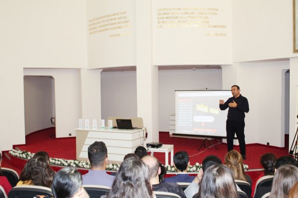 Sumqayıtda  “Tələbələr arasında “Polyup” ilə hesablama təfəkkürünü inkişaf etdirək” layihəsi davam edir - FOTO