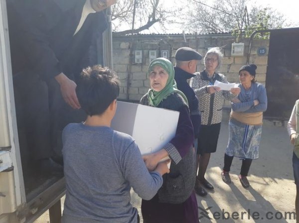 Sumqayıtın keçmiş deputatı 450 ailəyə ərzaq yardımı etdi - FOTOLAR