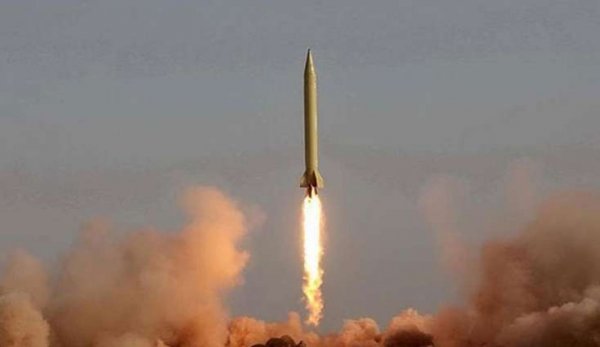 İran ilk dəfə yer altından raket atma sistemini sınaqdan keçirdi