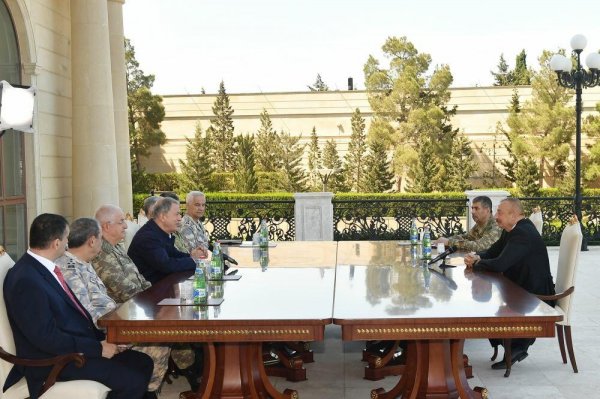 Prezident İlham Əliyev Türkiyənin generallarını qəbul etdi - FOTO