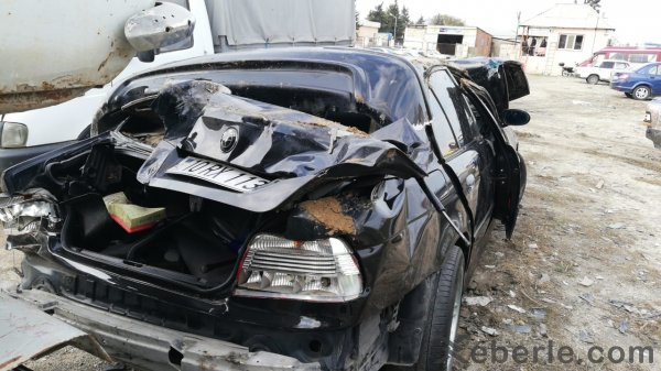 Sumqayıtda ağır qəza: 16 yaşlı qız öldü, sürücü isə... - VİDEO (FOTOLAR)