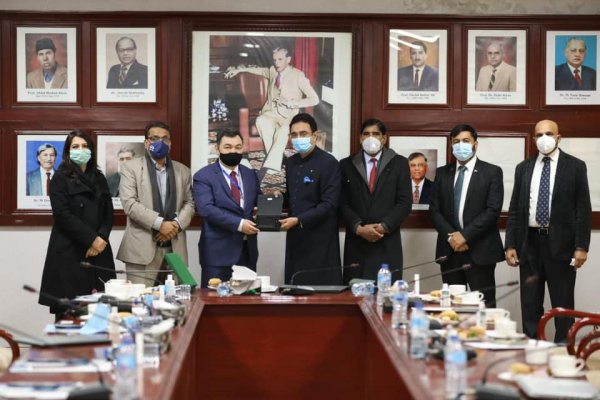 Beynəlxalq Türk Akademiyası Pakistanla ortaq layihələrin icrasına başlayır - FOTO