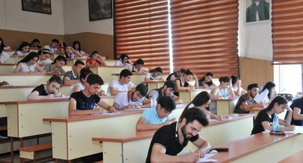 Universitetlərdə əyani təhsilin açılacağı dəqiq vaxt məlum oldu