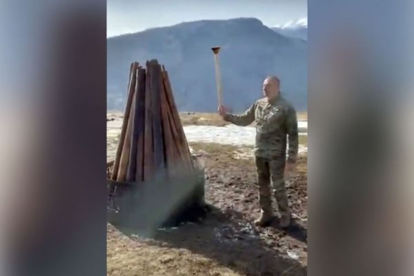 Prezident Şuşada Cıdır düzündə Novruz tonqalı yandırıb - VİDEO