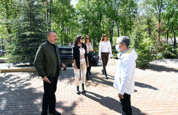İlham Əliyev ailəsi ilə Şuşada “Xarı Bülbül” otelinin açılışında - FOTOLAR