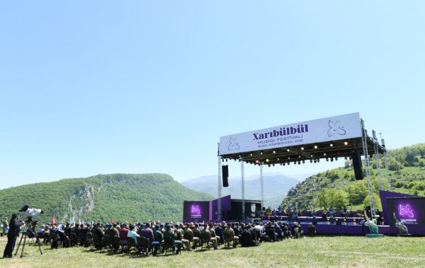 "Xarıbülbül" festivalı Azərbaycan xalqının multikultural dəyərlərini dünyaya təqdim etdi