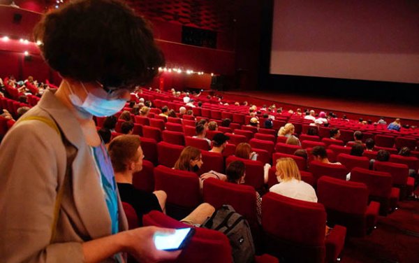 Teatr və kinoteatrların da fəaliyyəti bərpa edilir