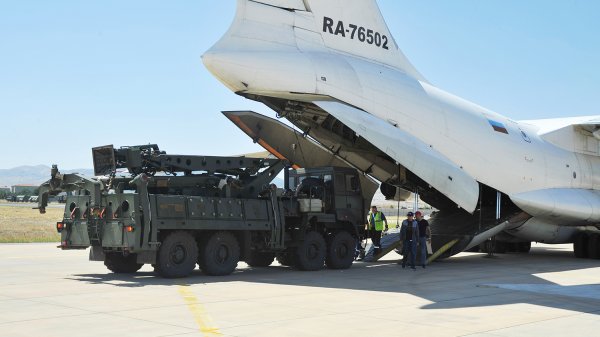 "Türkiyə Rusiyadan S-400 raket sisteminin yeni partiyasını ALACAQ