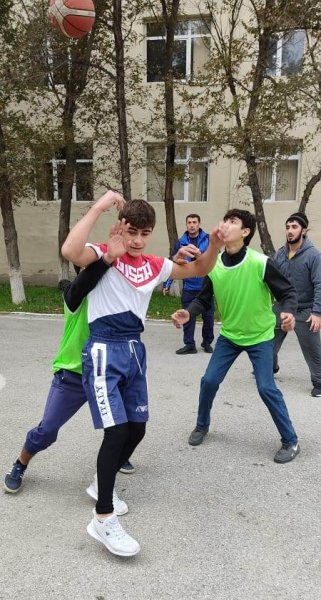 Sumqayıtda idman könüllüləri arasında "Zəfər Günü”nə həsr edilmiş basketbol yarışı keçirilib -FOTO