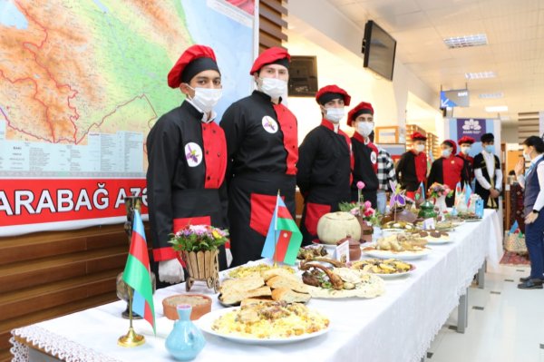 Sumqayıtda “Zəfər  Gününə Qarabağ  Mətbəxti İlə“  sərgisi - FOTOLAR