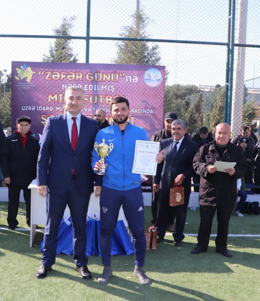 Sumqayıtda idarə və müəssisələr arasında keçirilən mini futbol yarışına yekun vuruldu -FOTO