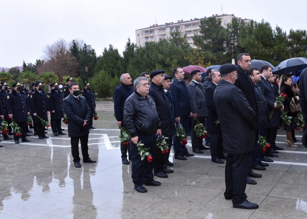 Ümummilli lider Heydər Əliyev Sumqayıtda anıldı – FOTOLAR