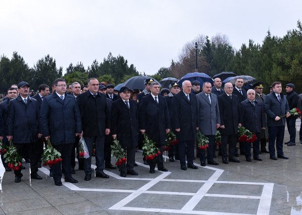 Ümummilli lider Heydər Əliyev Sumqayıtda anıldı – FOTOLAR