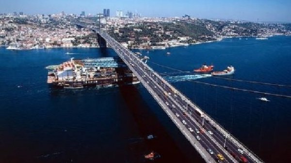 İstanbul boğazı bağlandı
