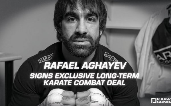 Rafael Ağayev yenidən "Karate Combat"da: "Müqavilə imzalamaqdan məmnunuq"