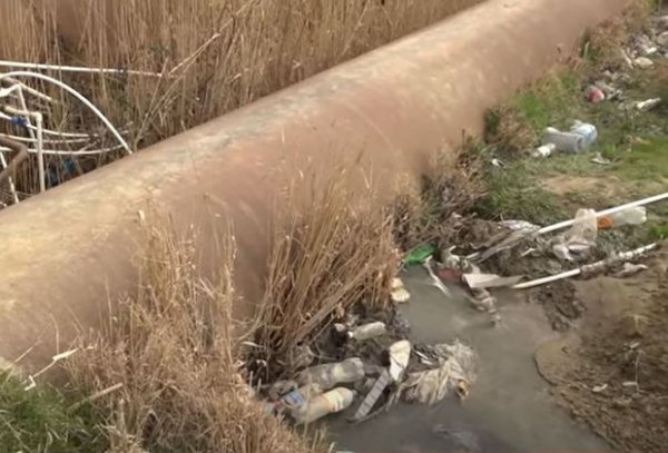 Kanalizasiya çirkabında yaşayan Masazır sakinləri - VİDEO