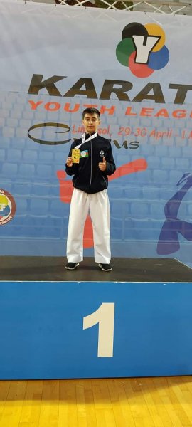 Sumqayıtlı karateçi beynəlxalq turnirdə qızıl medal qazandı - FOTO