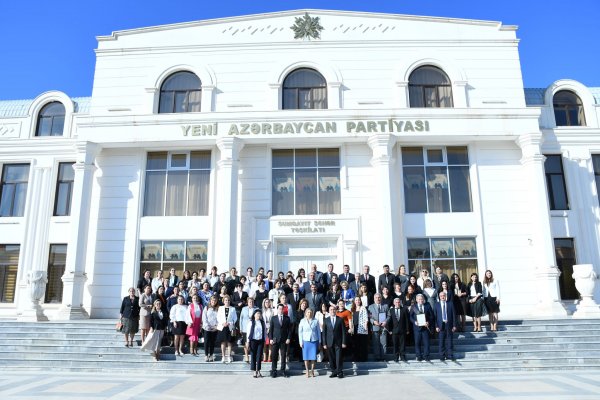 Sumqayıtda “Müstəqilliyimiz əbədidir” mövzusunda konfrans keçirilib - FOTOLAR