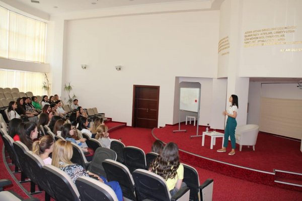 Sumqayıtda “Gələcək nəsilin həyatındakı rolumuz” adlı seminar keçirilib - FOTO