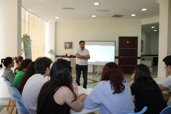 Sumqayıtda “Şuşa Wikipediya”da adlı interaktiv seminar keçirilib - FOTO