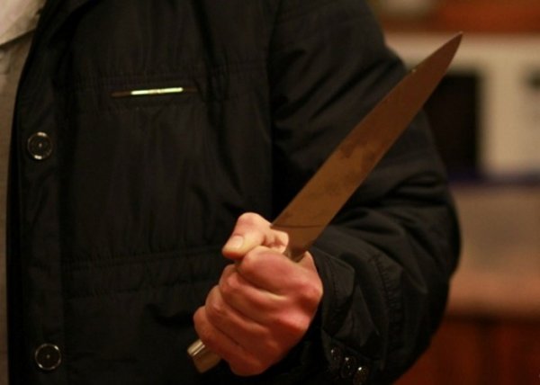 Zaqatalada 18 yaşlı gənc 33 yaşlı kişini bıçaqladı