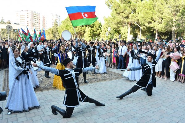 Sumqayıt Dövlət Universitetində “Məzun günü” qeyd edilib