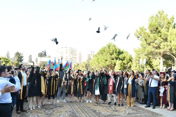 Sumqayıt Dövlət Universitetində “Məzun günü” qeyd edilib