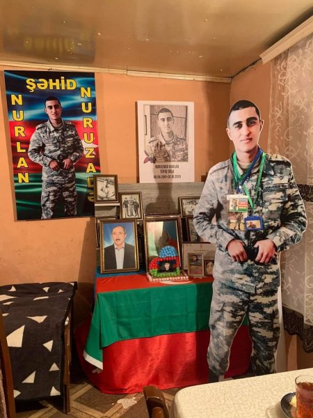 Sumqayıt Dövlət Rəsm Qalereyasının kollektivi şəhid ailəsini ziyarət edib -FOTO