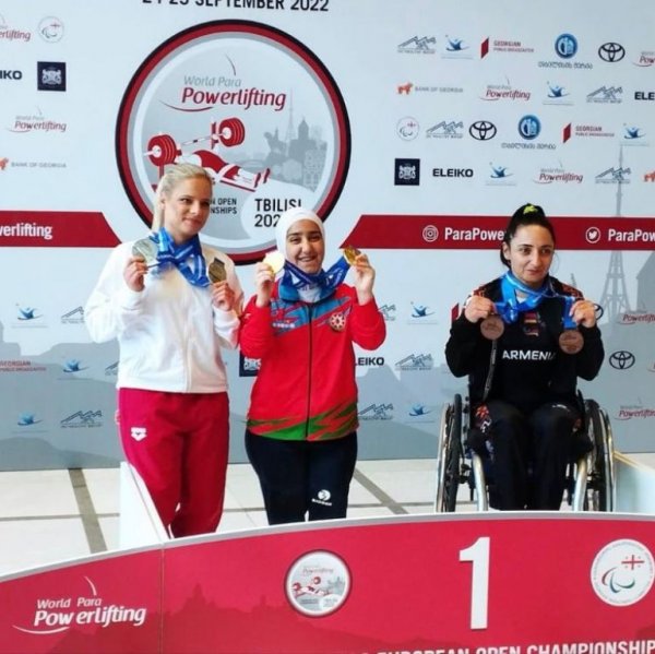 Para-pauerliftinq üzrə Sumqayıt idmançısı qızıl medal qazandı -FOTO