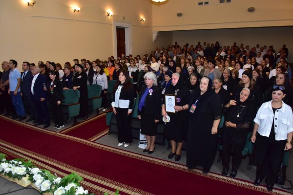 Sumqayıtda Vətən müharibəsi şəhidinə həsr olunan tematik gecə keçirilib - FOTOLAR