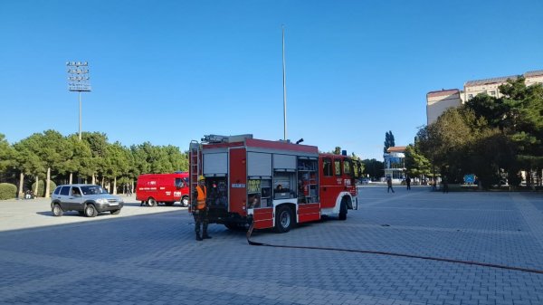 Sumqayıt Mədəniyyət sarayında yanğın təlimi - Fotolar