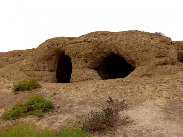 Sumqayıtda mağaralar aşkarlandı - FOTOLAR