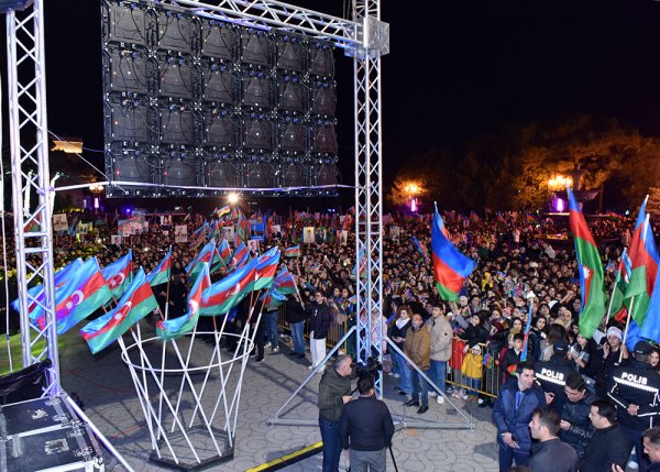 Sumqayıtda möhtəşəm Zəfər konserti- FOTOLAR