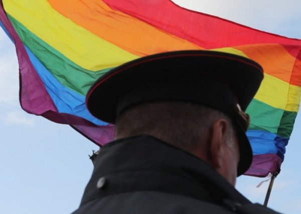 Rusiyada LGBT təbliğatı tam qadağan edildi