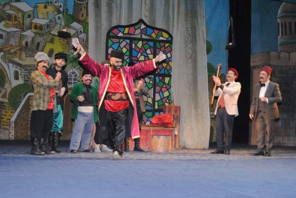 Sumqayıt Dövlət Dram Teatrında "O olmasın, bu olsun" -FOTOLAR