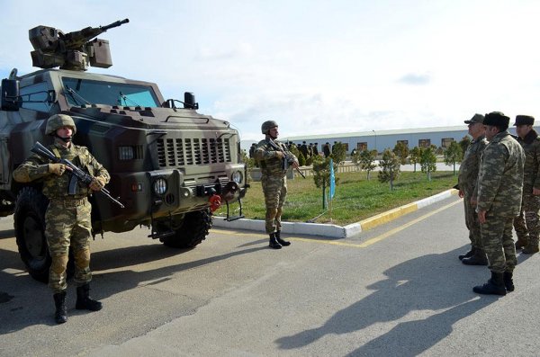 NATO nümayəndə heyəti hərbi hissədə olub - FOTO