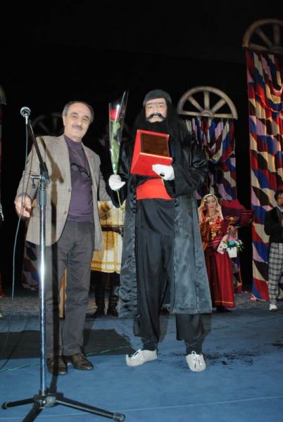 Sumqayıt teatrında 55 il sonra yenidən  "Müsyo Jordan və Dərviş Məstəli Şah" - FOTOLAR